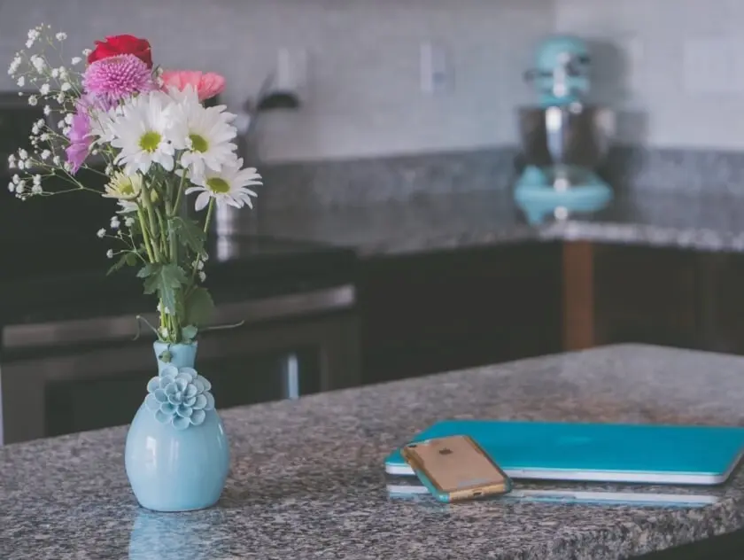 Tout countertop granite