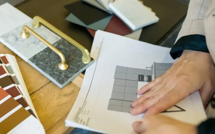 Tout explore materials